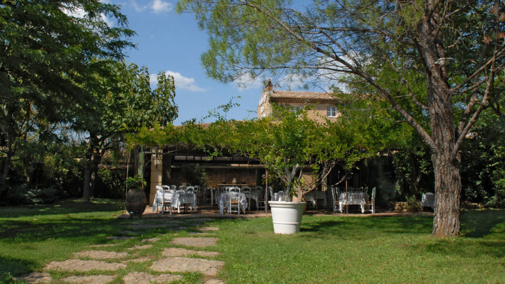 auberge des tuileries restaurants de Provence